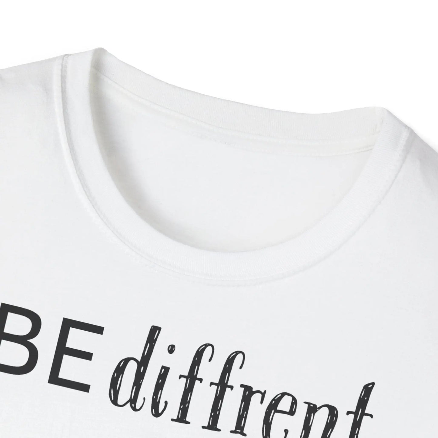 Unisex Softstyle T-Shirt - Be Different Owls - So ist Leben