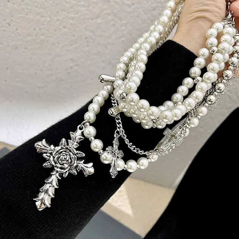 Goth Fashion Rose Cross Imitation Pearl Beadd Pendant Necklace for Women Cool Charm Aesthetic Accessories Vintage Luxury Jewelry - So ist Leben