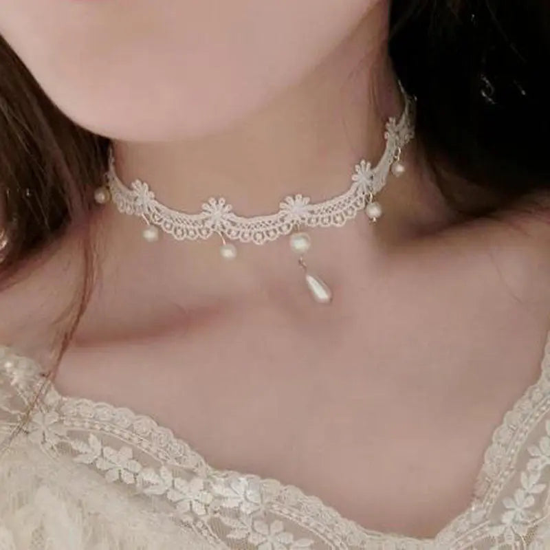 Anhänger weiße Spitzenkragen-Halskette für Frauen und Mädchen, dunkler Loli-Stil, Halloween-Schmuck - So ist Leben