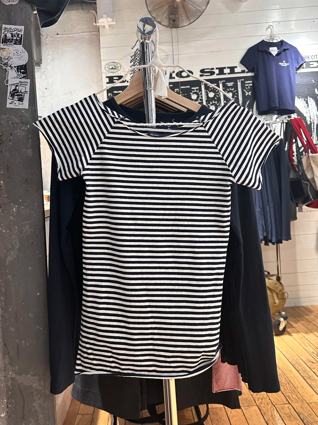 Gerollt Slash Neck Gestreiftes T-Shirt Frauen Sommer Kurzarm Casual Tees Tops Mode Y2K Dünnes T-shirt T-Shirts 2025 So ist Leben