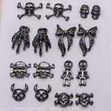 40PCS Dark Alloy Nail art Charms Schädel Bogen Skelett Palm Sinister Zubehör Für Halloween Nägel Dekoration Maniküre Liefert So ist Leben