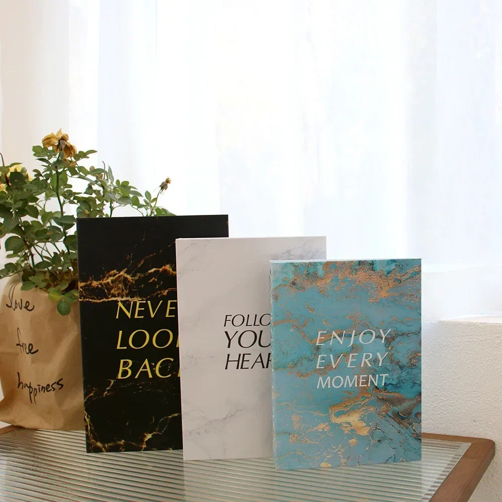 Wohnzimmerdekoration Designerbücher Couchtisch-Ornamente - So ist Leben