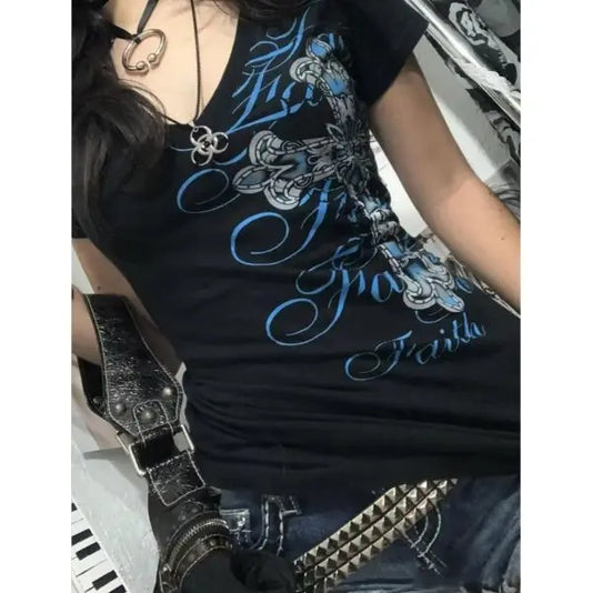 Rock Gothic Streetwear Brief Kreuz Grafik T-shirts Gyaru 2000s Kleidung Harajuku Top Frauen V-ausschnitt Tees Süße Y2k Vintage t-shirt So ist Leben