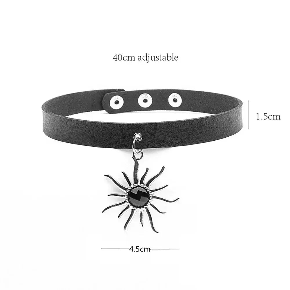 Gothic Heart Lock Choker – Punk Rivet Necklace with Key | Cosplay, Bondage-Inspired Jewelry for Women - So ist Leben
