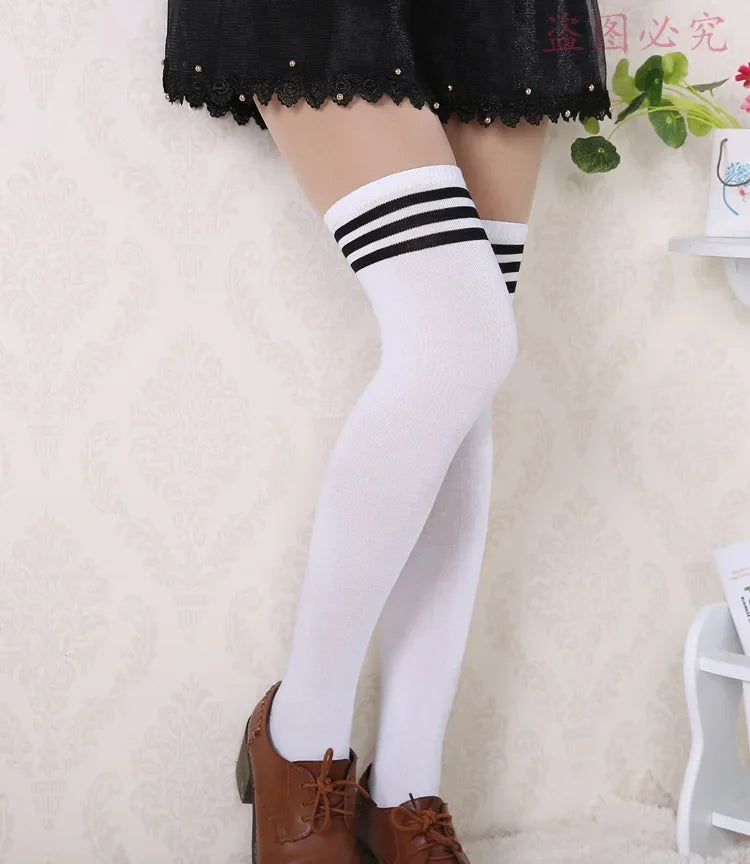 Overknee-Oberschenkelstrümpfe für Damen im akademischen Stil, schwarz-weiß gestreift, lange Socken, Overknee-Strümpfe für Damen und Mädchen, warmes Knie So ist Leben