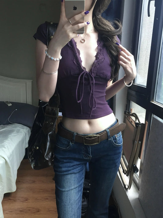 Genayooa Y2k Japanische Spitze T-shirt Frauen Kurzarm Tiefem V-ausschnitt Crop Tops Lace Up Vintage Fairycore T Tops Streetwear T-shirt So ist Leben