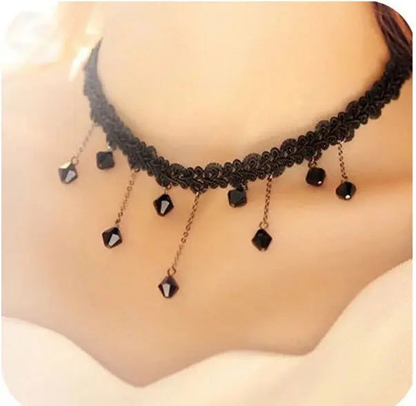 Anhänger weiße Spitzenkragen-Halskette für Frauen und Mädchen, dunkler Loli-Stil, Halloween-Schmuck - So ist Leben