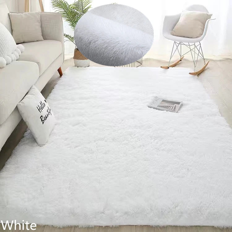 Weißer flauschiger Flurteppich Modernes Wohnzimmer - So ist Leben