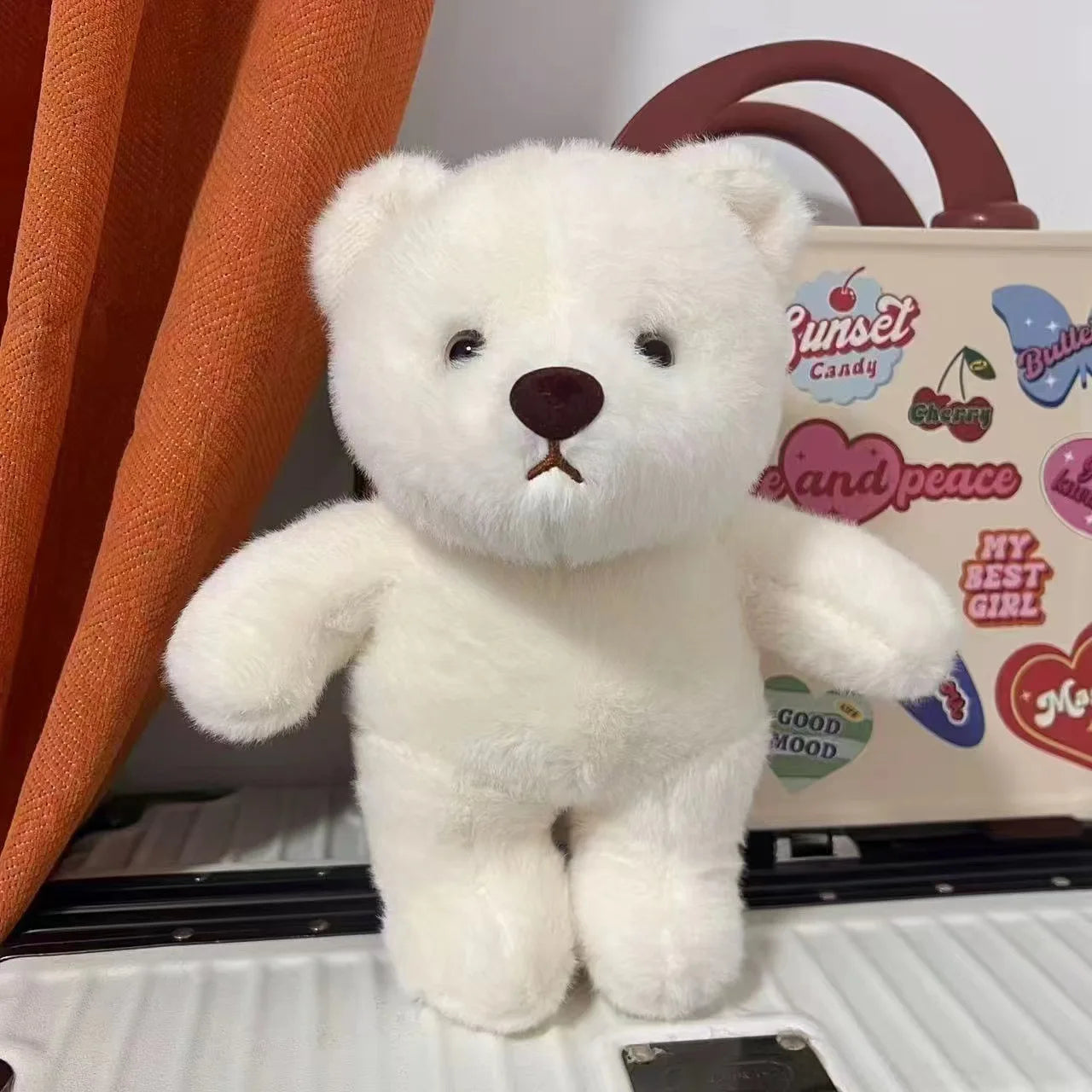 Hai‑Bär Plüschfigur im modernen Charakterdesign - So ist Leben