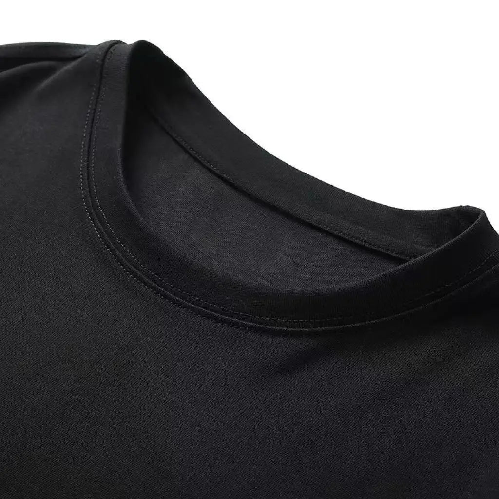 Luxuriöses Vintage-T-Shirt aus Baumwolle mit peripherem Musterdruck und kurzen Ärmeln - So ist Leben