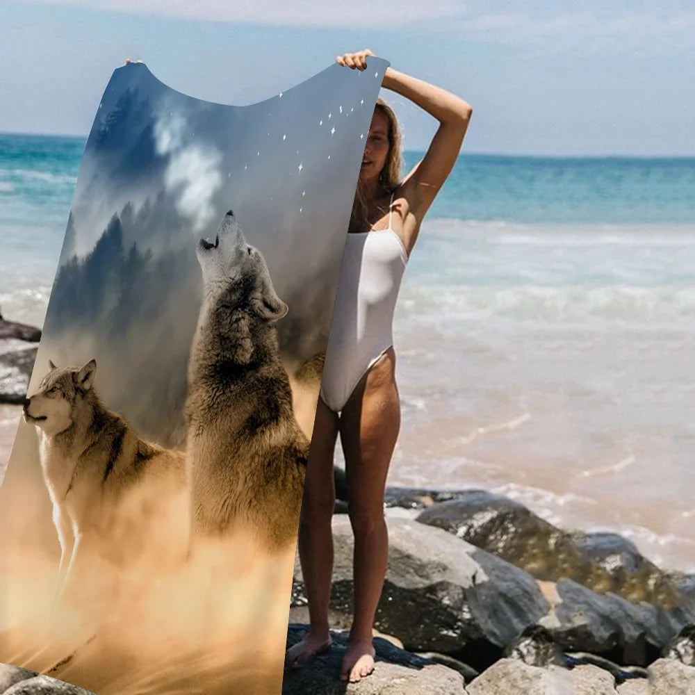 Mikrofaser‑Strandtuch mit Wolfmotiv für Pool & Urlaub