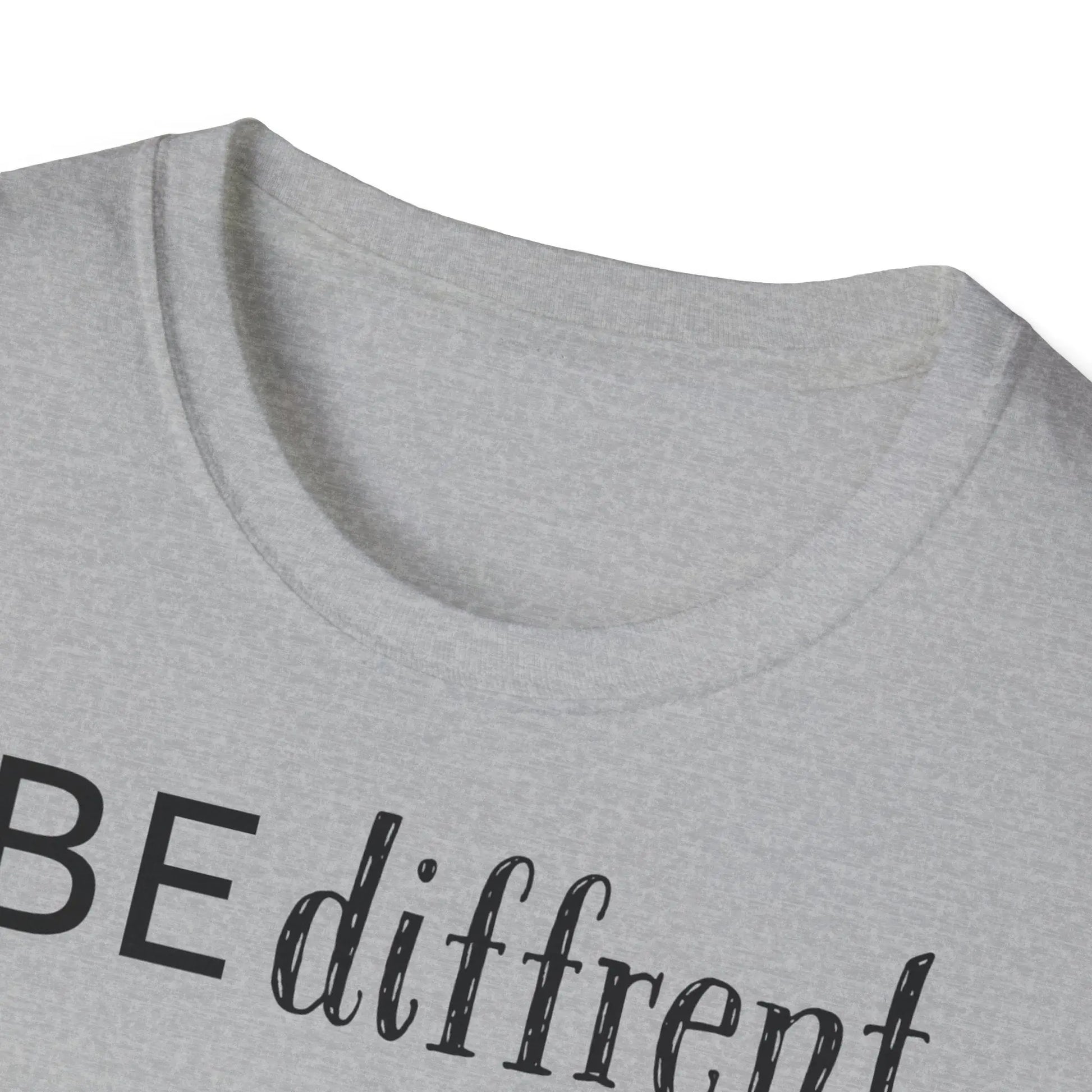 Unisex Softstyle T-Shirt - Be Different Owls - So ist Leben