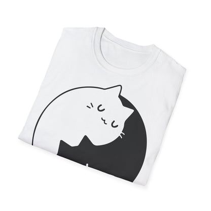 Yin-Yang Katzen Unisex Softstyle T-Shirt: Kuschelig, stilvoll, komfortabel, elegant
