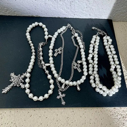 Goth Fashion Rose Cross Imitation Pearl Beadd Pendant Necklace for Women Cool Charm Aesthetic Accessories Vintage Luxury Jewelry - So ist Leben