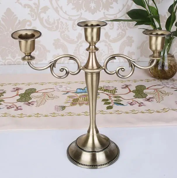 Silber Gold Schwarz Bronze Metall Kerzenhalter Retro 3-armige Abendessen Kandelaber Hochzeit Home Decor Kandelaber So ist Leben