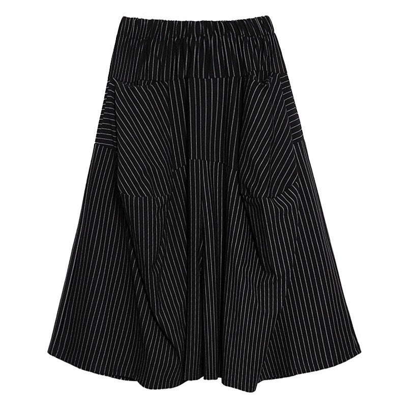Japanese Yamamoto style black and white striped cropped wide-leg pants women's spring and autumn loose retro drape high waist casual culottes So ist Leben