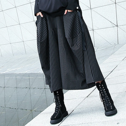 Japanese Yamamoto style black and white striped cropped wide-leg pants women's spring and autumn loose retro drape high waist casual culottes So ist Leben