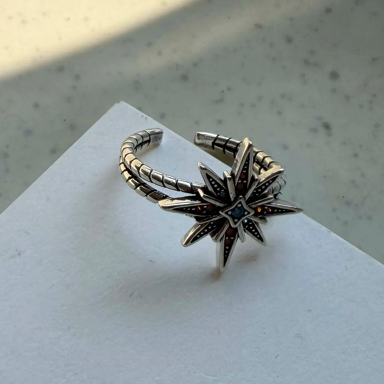 Ringe aus 925er-Sterlingsilber für Damen, Paare, minimalistisch, handgefertigt, Retro-Zirkon-Sternring, edler Schmuck, Geschenk, verhindert Allergien So ist Leben