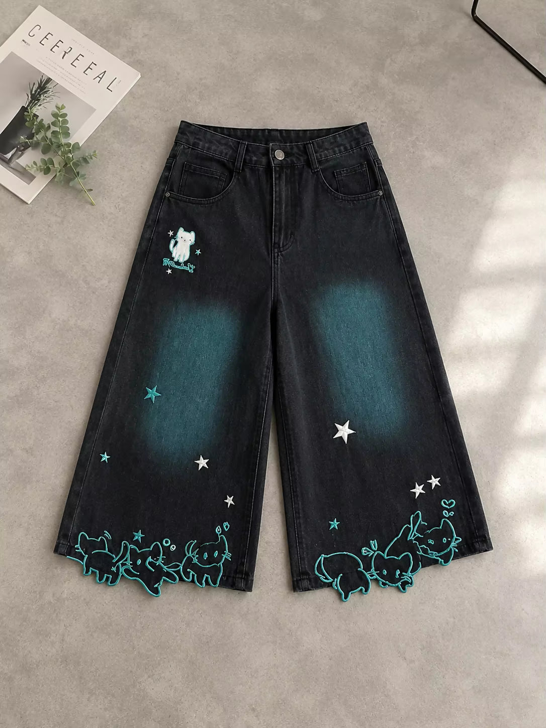 Vintage Jeans mit Katzen‑Stickerei für kreative Köpfe So ist Leben