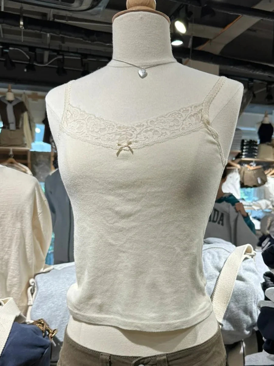 Spitzen-Patchwork Slim Tanktops für Damen, Sommerliche Einfarbige Weiche Baumwoll-Ärmellose Westen, Vintage Chic Süße Y2K Camisole So ist Leben