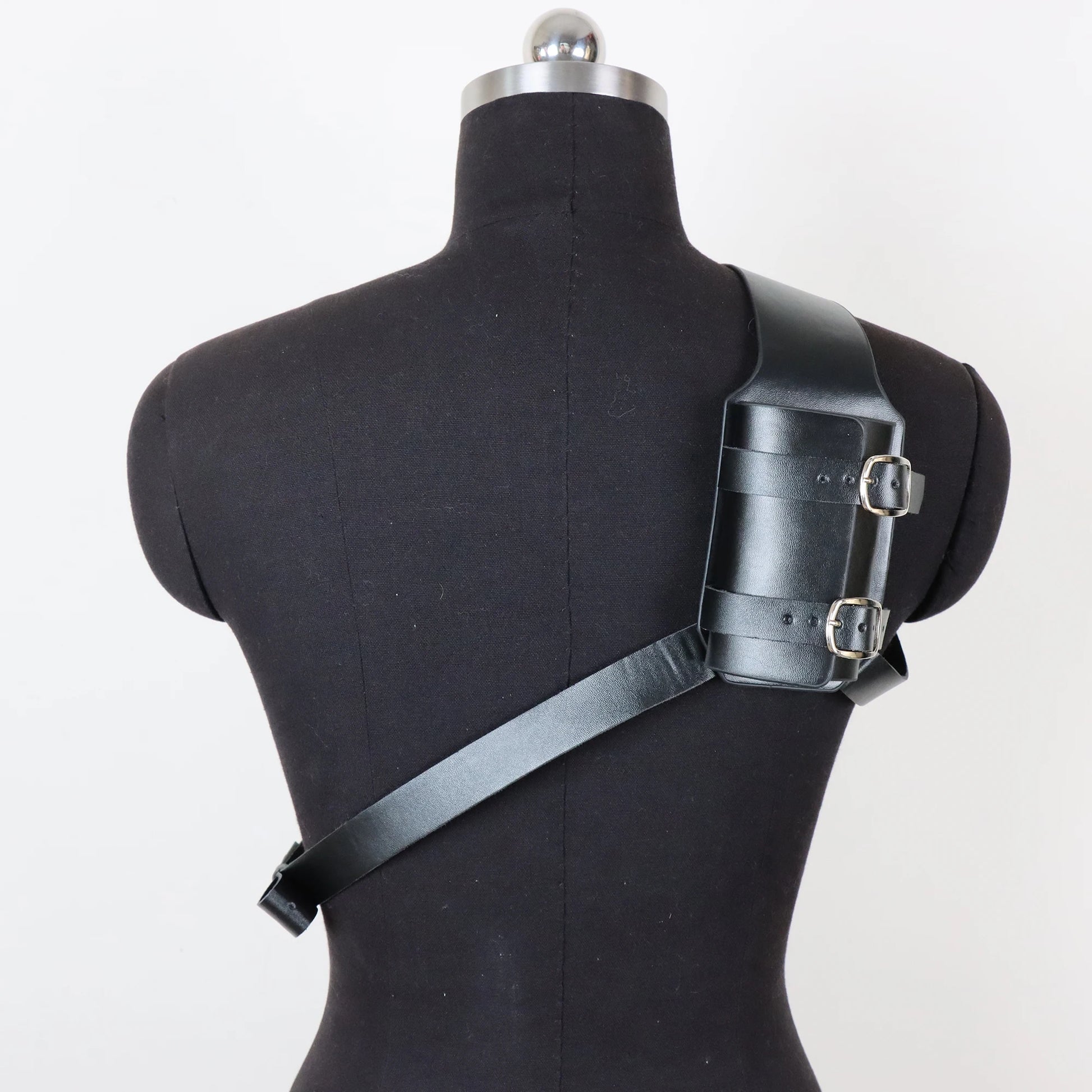 1/3 Stück Herren-Renaissance-Kostüm, mittelalterlicher Ritter, Halloween, mittelalterlicher Pirat, Wikinger, Leder, Taillengürtel, Armschiene, Rückseite, Schwert, Frosch So ist Leben