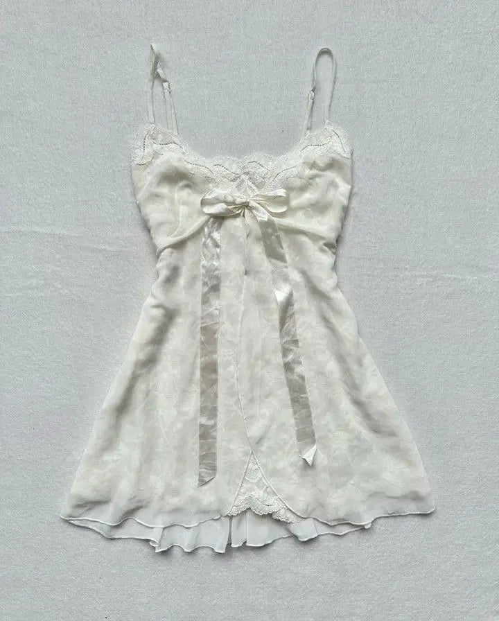 Einfarbiges Kleid mit Schleife und Dekoration, modisches Spitzenrand, lässiges Y2K-Top, emotionales Mädchen, urbane Schönheit, schickes, schlankes, süßes Straßenfrauenkleid So ist Leben