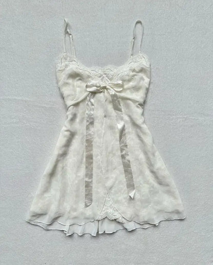 Einfarbiges Kleid mit Schleife und Dekoration, modisches Spitzenrand, lässiges Y2K-Top, emotionales Mädchen, urbane Schönheit, schickes, schlankes, süßes Straßenfrauenkleid So ist Leben