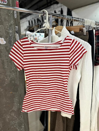 Gerollt Slash Neck Gestreiftes T-Shirt Frauen Sommer Kurzarm Casual Tees Tops Mode Y2K Dünnes T-shirt T-Shirts 2025 So ist Leben