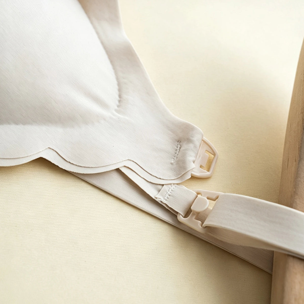 Weiches, seidiges Umstands- und Still-Tanktop mit herausnehmbaren Polstern, integriertem BH-Camisole für Schwangerschaft, Wochenbett, Alltag und Schlaf. So ist Leben