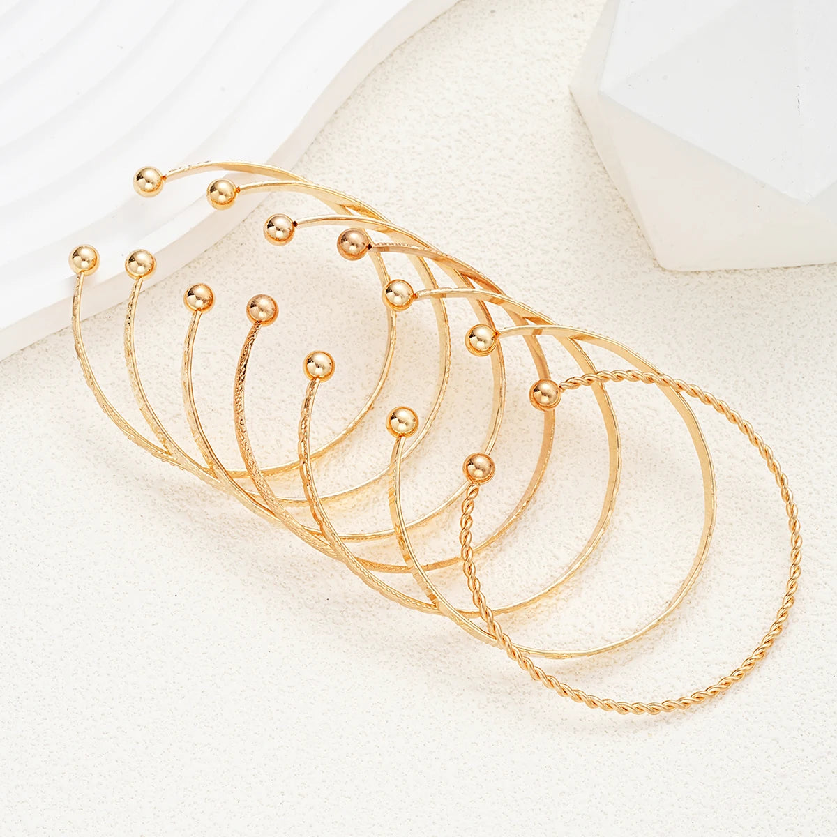 7 Teile/satz Punk Gold Farbe Armbänder für Frauen Streetwear Goth Herz Drucke Metall Design Offene Armreif Mode Schmuck Geschenke 2024 So ist Leben