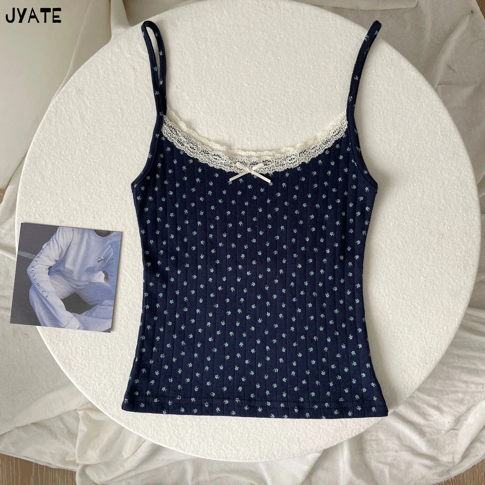 Süße Blumendruck Öse Schleife abgeschnittene Westen Frauen Baumwolle beiläufige dünne Spitzenbesatz Tank Tops Vintage Adrette süße Leibchen Y2K So ist Leben