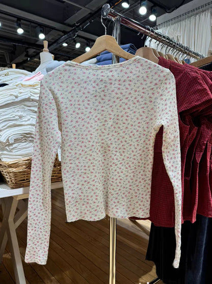 Rosa Blumen Waffel Langarm T-Shirt Frau Frühling Knöpfe Rundhals Baumwolle Slim T-Shirt Süßes süßes T-Shirt im Preppy-Stil Y2k So ist Leben