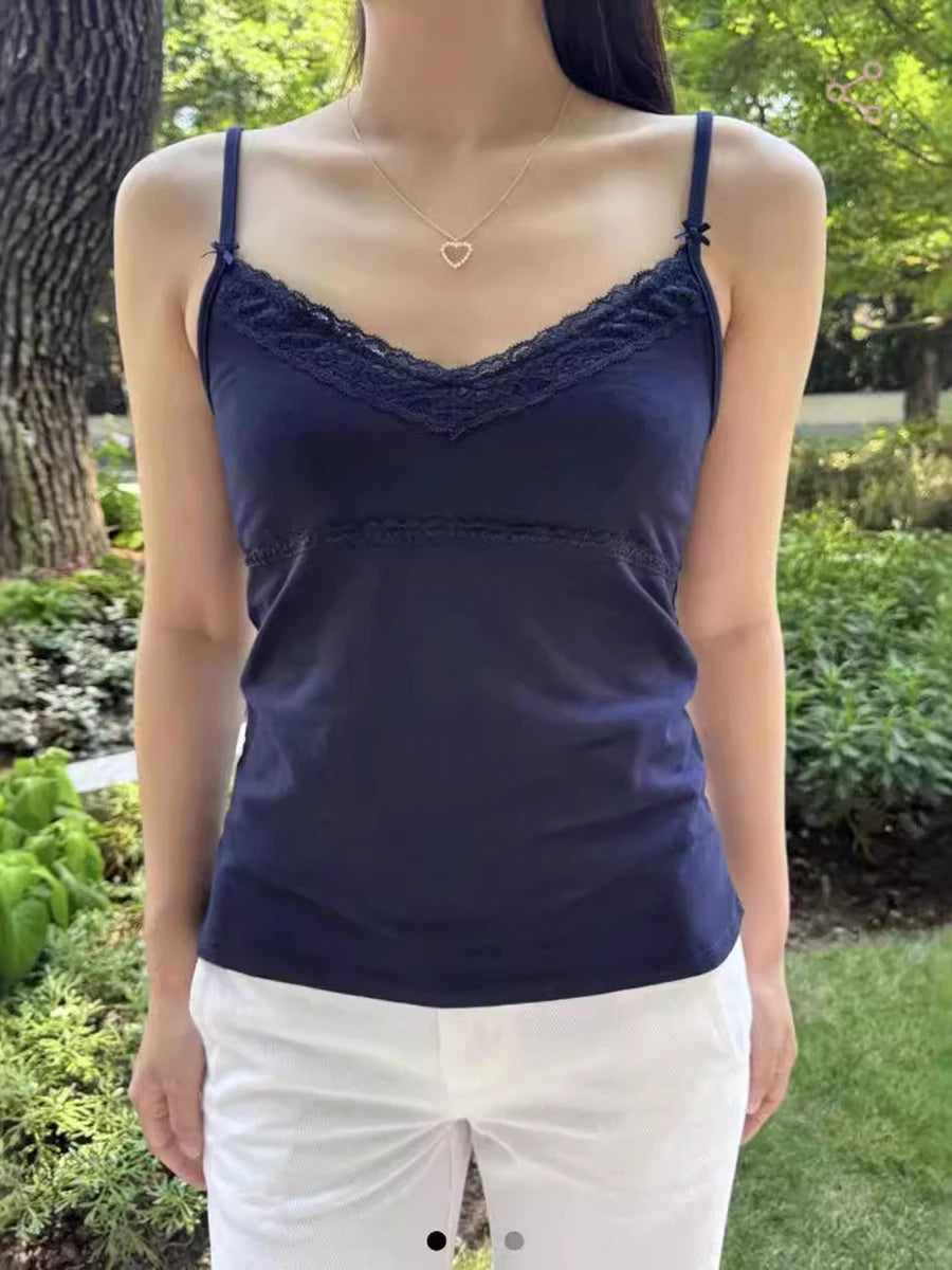 Spitzen-Patchwork Slim Tanktops für Damen, Sommerliche Einfarbige Weiche Baumwoll-Ärmellose Westen, Vintage Chic Süße Y2K Camisole So ist Leben
