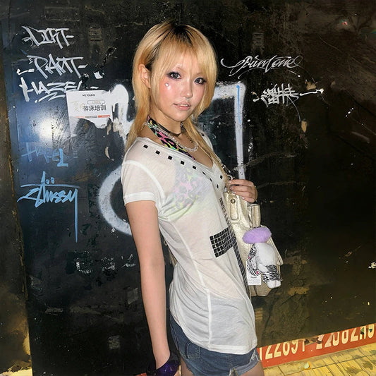 Karrram Japanisches Y2k Metal Cross Print T-Shirt Vintage Harajuku Kurzarm Sheer Tops Trashy 2000er V-Ausschnitt Streetwear Grunge So ist Leben