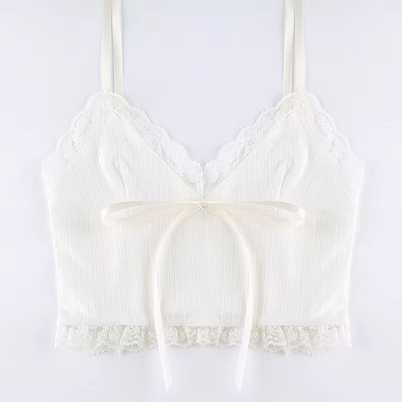 Modernes Strick‑Cami mit klarer Form für Sommerlooks So ist Leben
