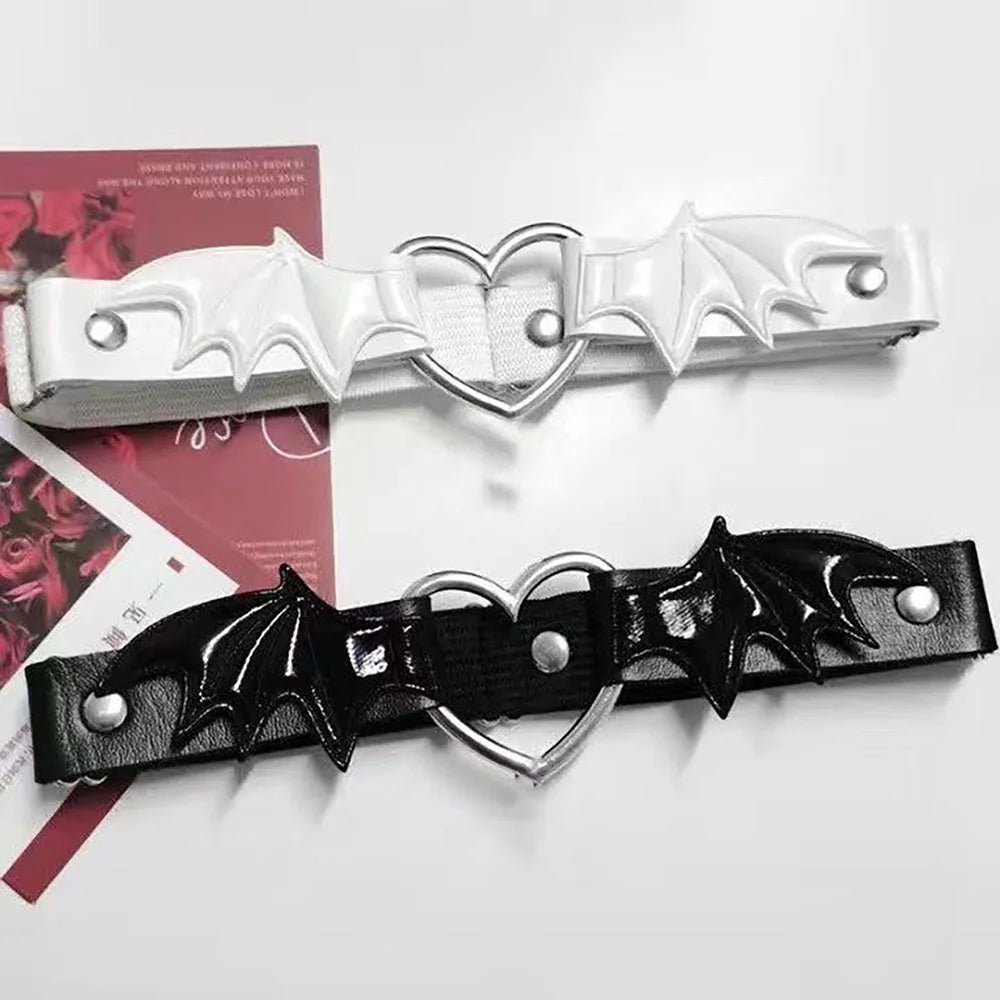 Sexy Mädchen Goth Vampir Herz Fledermaus Oberschenkel Strumpfgürtel Leder Schwarz Punk Bein Ring Loop Strap Gothic Zubehör Harness Hosenträger So ist Leben