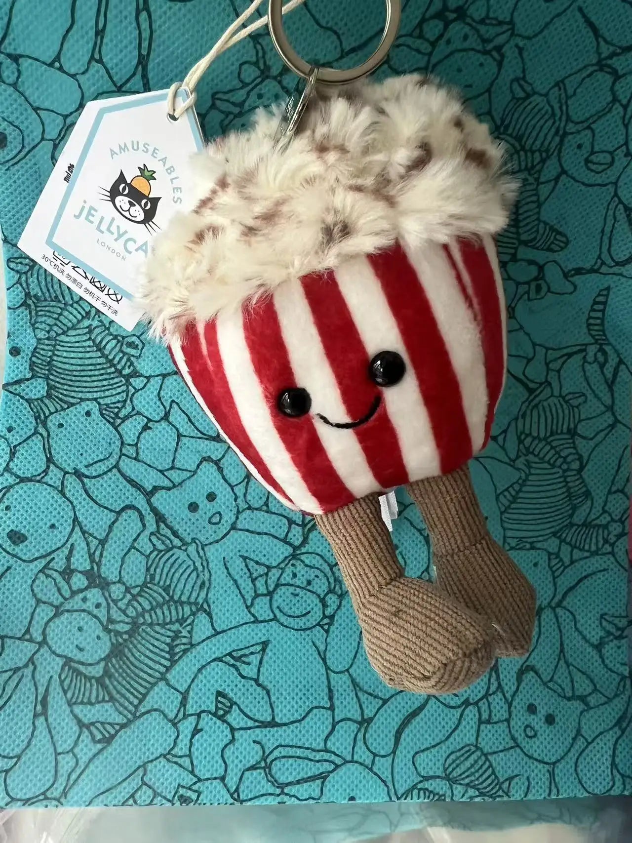 JELLYCAT Cartoon Plüschtier Schlüsselanhänger Geschenk Spaß Plüschpuppe Schlüsselanhänger Barcelona Bär Niedliche Plüschtasche Anhänger Hobbys Stofftiere So ist Leben