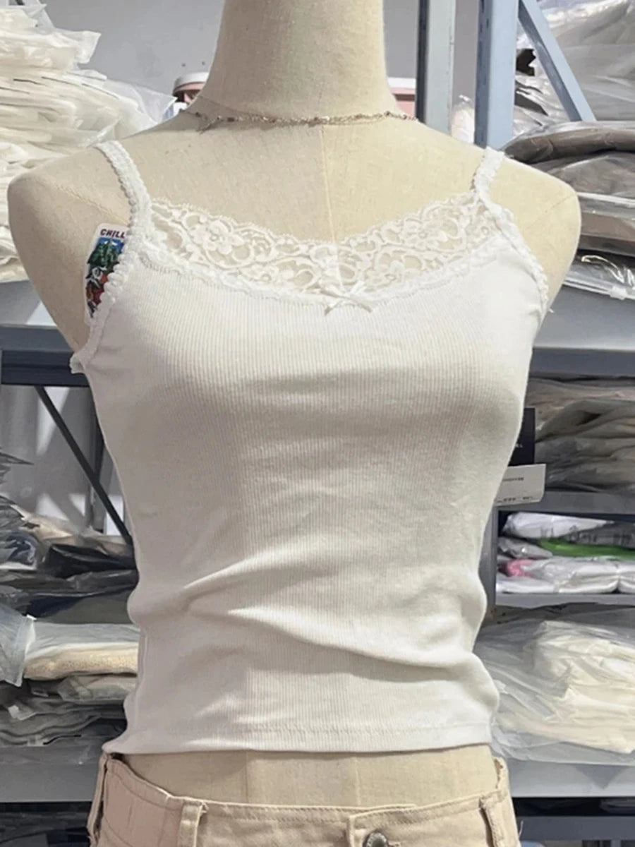 Spitzen-Patchwork Slim Tanktops für Damen, Sommerliche Einfarbige Weiche Baumwoll-Ärmellose Westen, Vintage Chic Süße Y2K Camisole So ist Leben