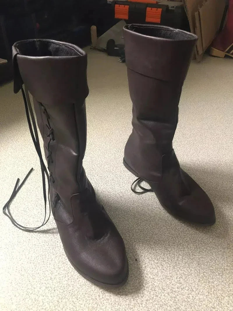 Mittelalterliche Renaissance-Lederhohe Stiefel für Männer und Frauen, halbe Haddock-Schuhe, Piratenkostüm, Retro-Schneestiefel mit klobigem Absatz und langen Schneestiefeln So ist Leben