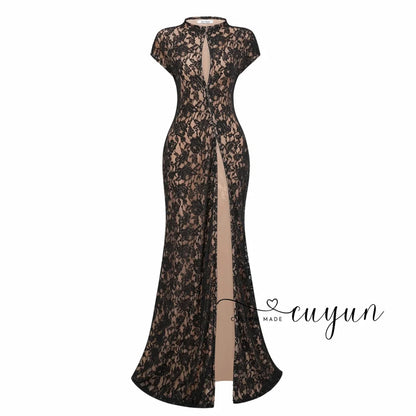 CUYUN Elegantes Schwarzes Abendkleid mit Blumenspitze, Stehkragen, hohem Schlitz, Meerjungfrauenrock, Stretch-Spitze, figurbetontes Maxikleid für Cocktail- und Abschlussball. So ist Leben