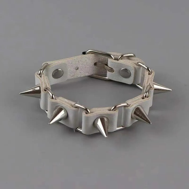 Punk Niet Leder Armbänder für Frauen Männer Hip Hop Rock Schwarz Pu Leder Hohl Einstellbare Armbänder Y2K Schmuck Zubehör So ist Leben