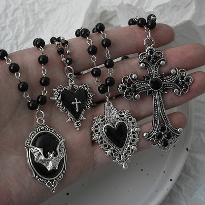 Gothic Fledermaus Kreuz dunkler Anhänger Halskette Set, Y2K personalisierte Thorn Love schwarze Perle gestapelt Halskette Set, geeignet als Halloween G So ist Leben
