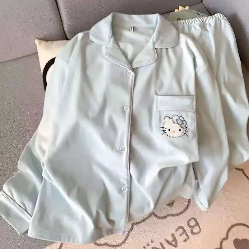Hello‑Kitty Homewear Set aus weichem Flanell - So ist Leben