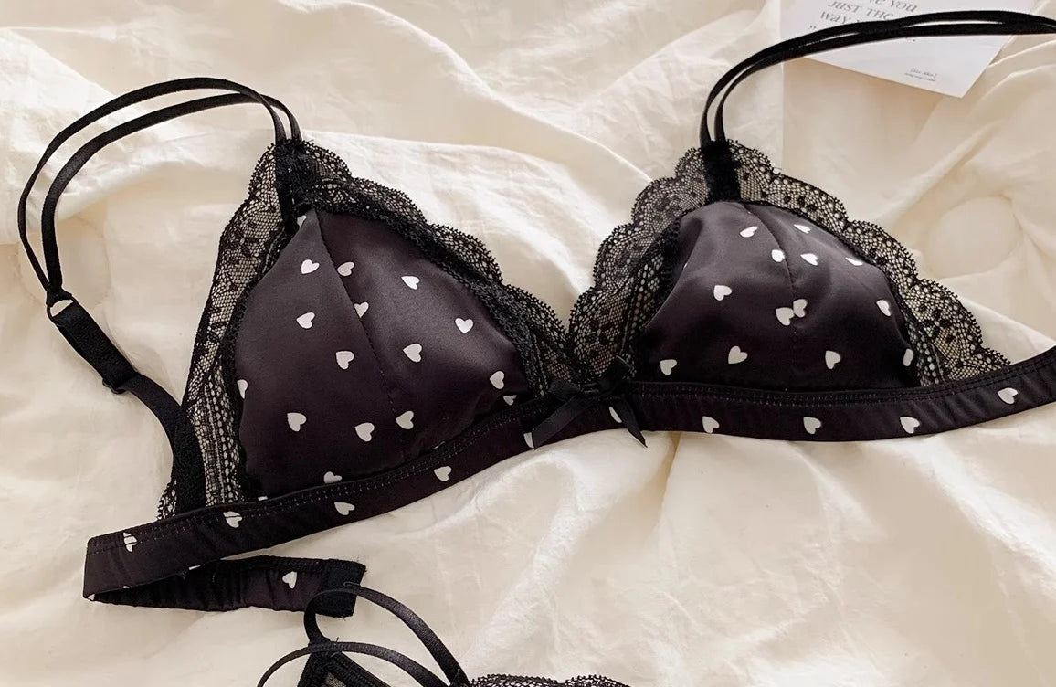 KUCLUT BH-Set, süßer Triangel-BH aus Satin mit französischer Spitze, für kleine Brüste, geraffte Unterwäsche ohne Stahlring, dünner BH So ist Leben