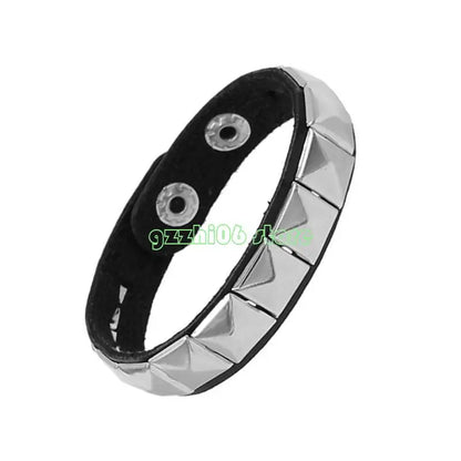 T5UF Stylish Punk Rock Armband Square Nieten Punk Armband Trendy Gothic Jewelry für Individualität und Komfort geeignet So ist Leben