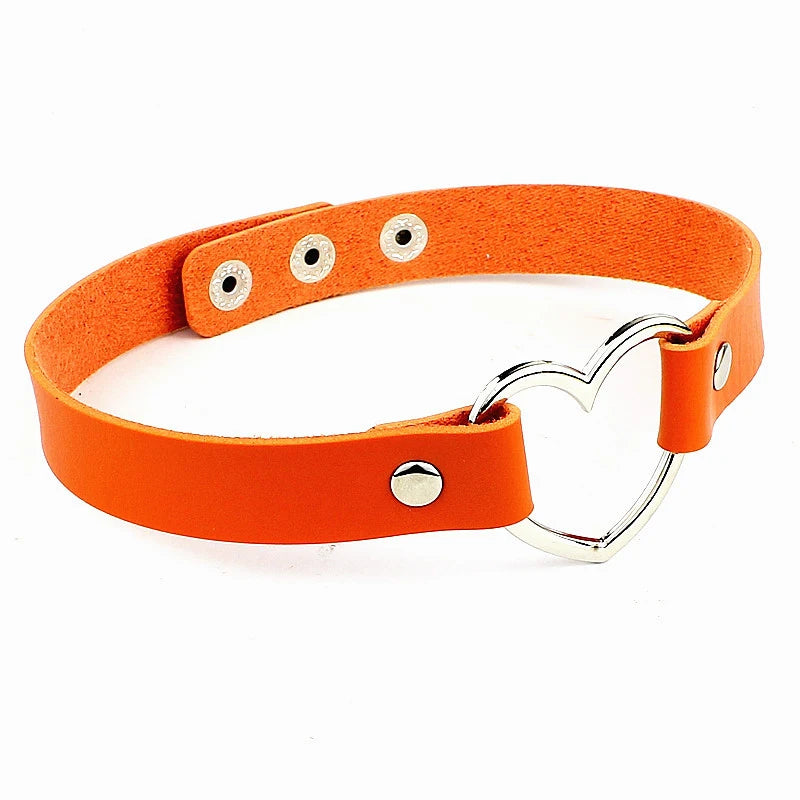 Neue Schwarz Multi Farbe Punk Kragen Halskette Sexy PU Leder Herz Lock Key Spike Halsband für Frauen Gothic Cosplay Partei Schmuck So ist Leben