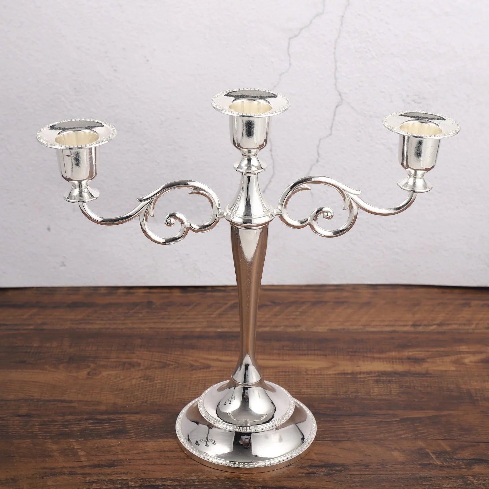 Silber Gold Schwarz Bronze Metall Kerzenhalter Retro 3-armige Abendessen Kandelaber Hochzeit Home Decor Kandelaber So ist Leben