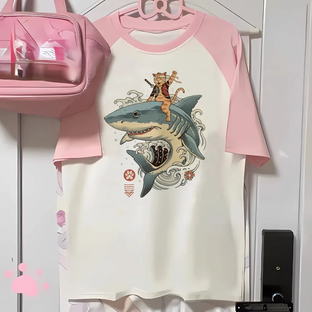 Japanisches Grunge Cartoon T‑Shirt für Frauen - So ist Leben