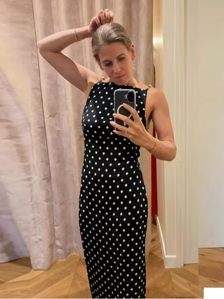 Elegantes Schwarzes Maxikleid Ärmellos Figurbetont Mit Goldketten-Detail Abendkleider für Partys Formelle Anlässe Schickes Bodenlange Robe So ist Leben