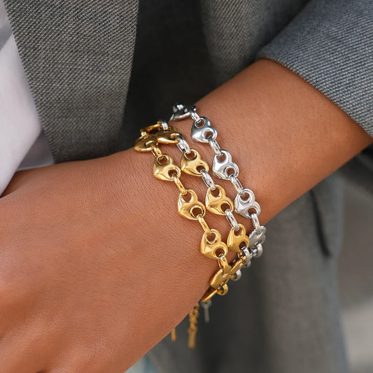 Minimalistisches, klassisches, zweifarbiges Herz-Knopf-Armband aus 18 Karat vergoldetem Edelstahl mit Herzknöpfen, stapelbares rundes Knopfarmband So ist Leben